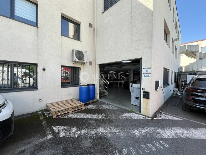 Flex dans Neuilly-Plaisance à louer - Photo du bâtiment - Image 2 de 12
