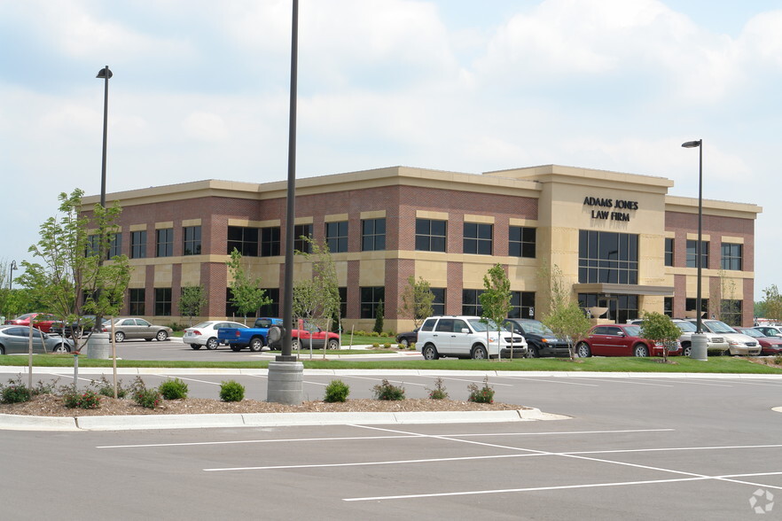 1635 N Waterfront Pky, Wichita, KS for lease - Building Photo - Image 1 of 3