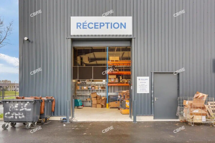 Bureau dans Bondoufle à louer - Photo du bâtiment - Image 3 de 5