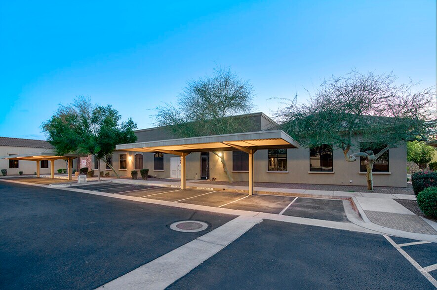 1635 N Greenfield Rd, Mesa, AZ à vendre - Photo du bâtiment - Image 3 de 16