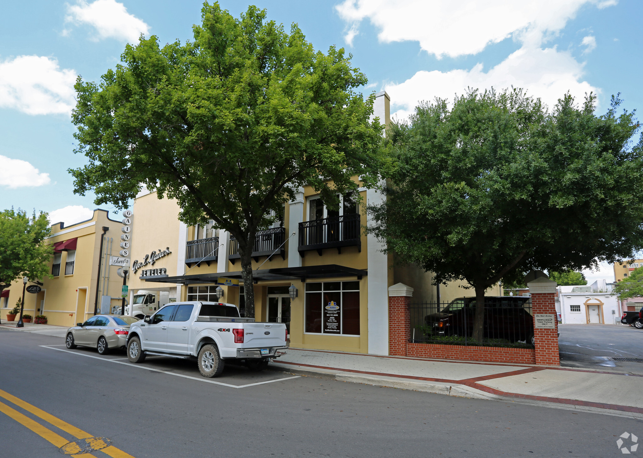 116 S Tennessee Ave, Lakeland, FL à louer Photo du bâtiment- Image 1 de 13