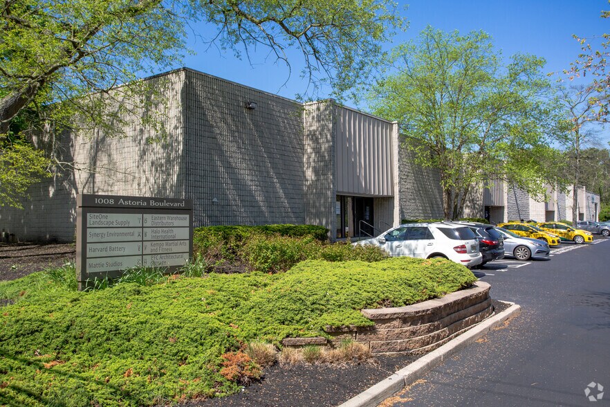 1008 Astoria Blvd, Cherry Hill, NJ à louer - Photo du bâtiment - Image 3 de 6