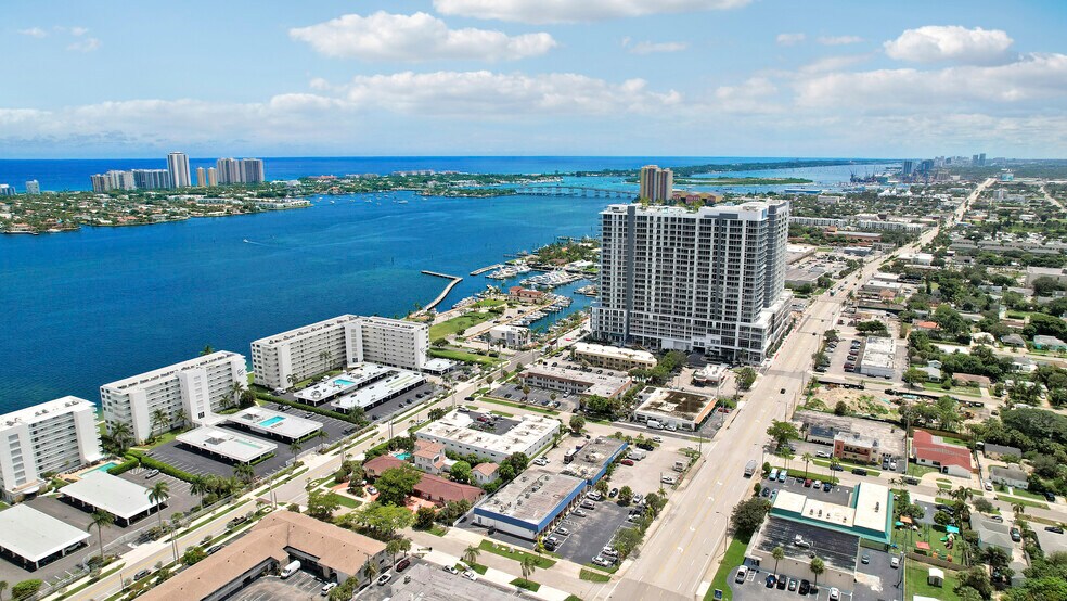 415 Federal Hwy, Lake Park, FL à vendre - Photo du bâtiment - Image 3 de 36