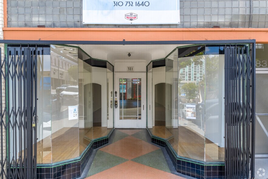 381 W 6th St, San Pedro, CA à louer - Photo du bâtiment - Image 3 de 7