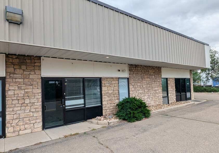 2200 Chambers Rd, Aurora, CO for sale - Building Photo - Image 1 of 4
