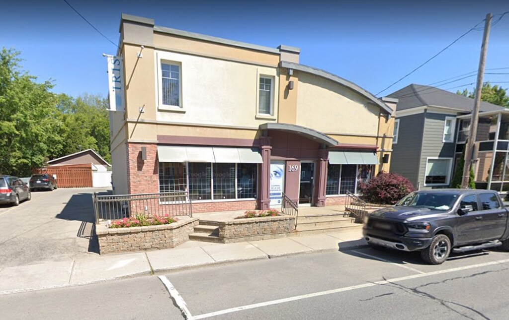 169-175 Av Saint-Charles, Vaudreuil-dorion, QC for sale Primary Photo- Image 1 of 1