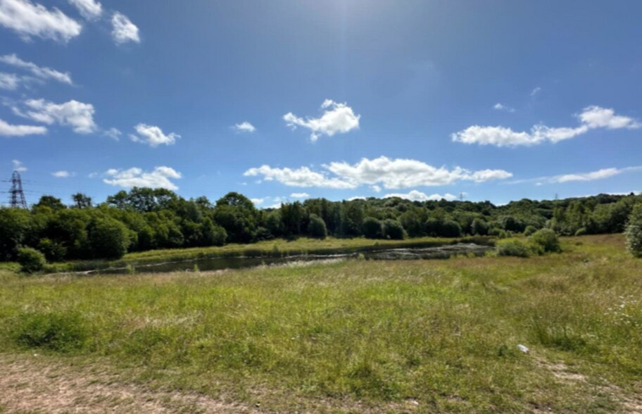 64D Tansey Green Rd, Brierley Hill à louer - Photo du bâtiment - Image 2 de 3