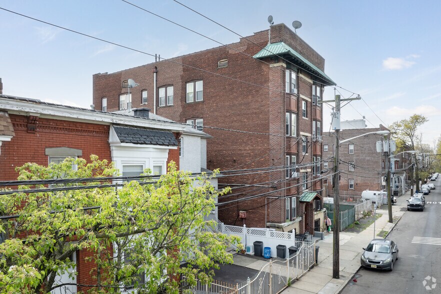 255-257 Lake St, Newark, NJ à vendre - Photo du bâtiment - Image 2 de 6