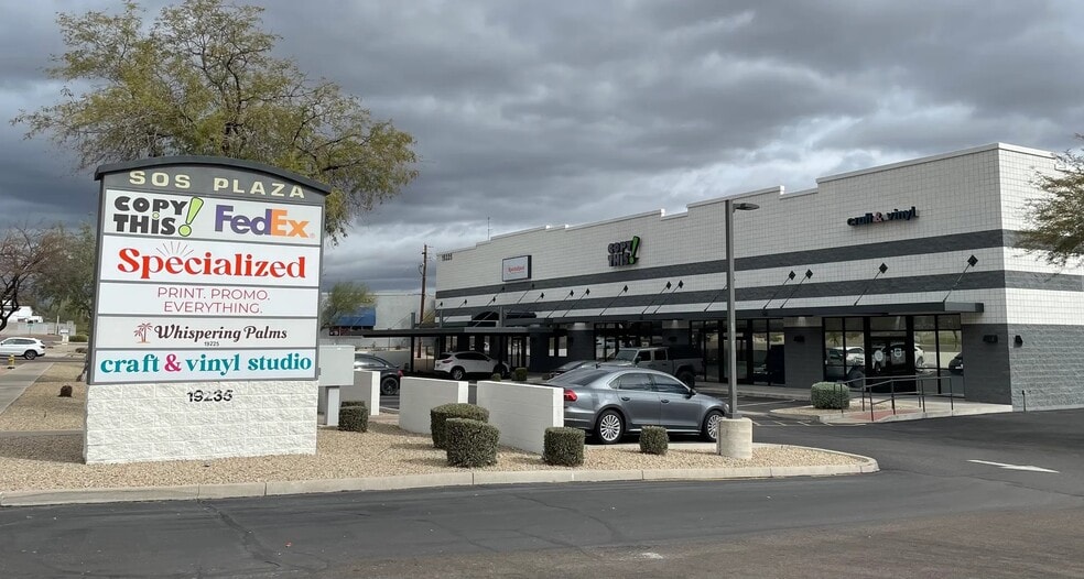 19235 N Cave Creek Rd, Phoenix, AZ for lease - Building Photo - Image 1 of 2