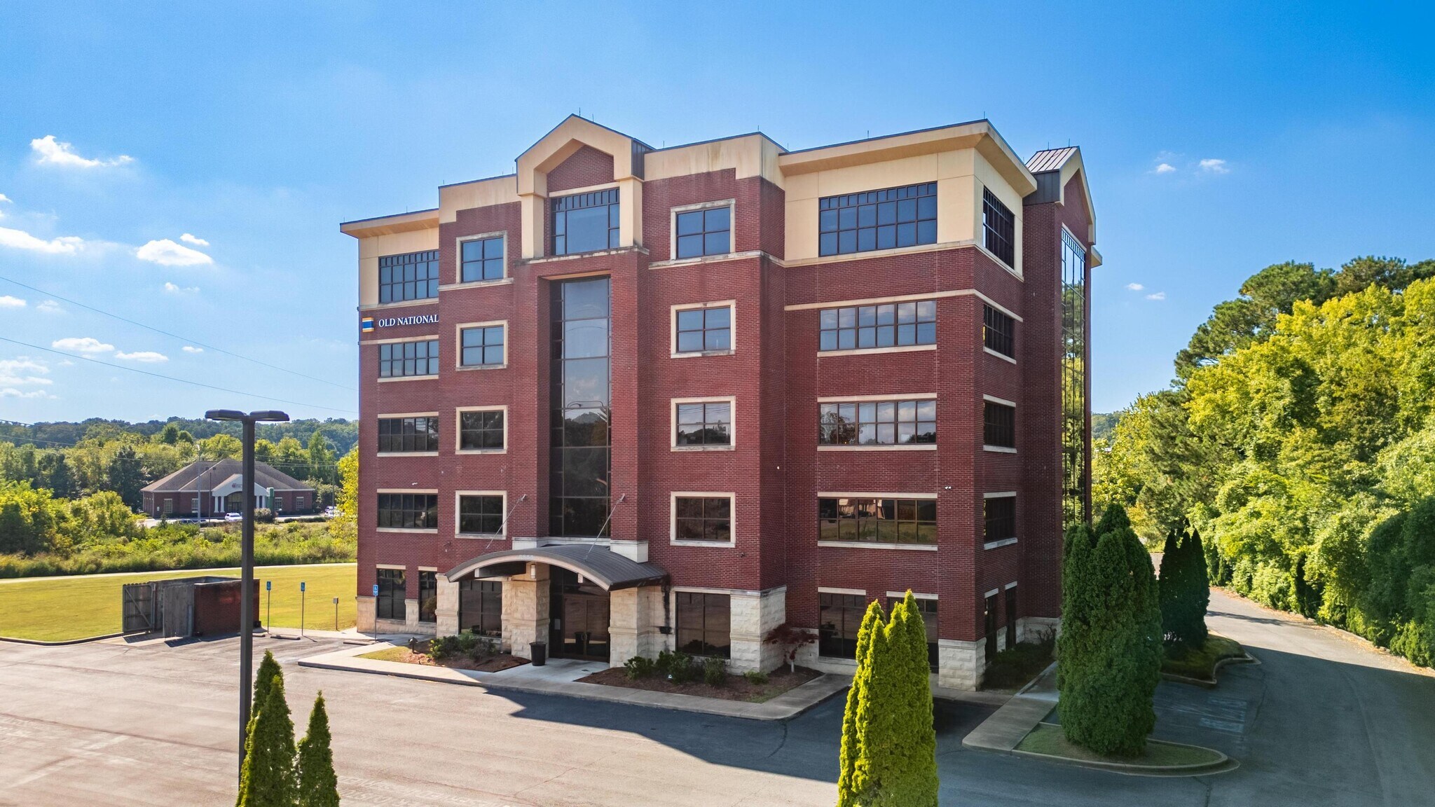 3855 N Ocoee St, Cleveland, TN à louer Photo du bâtiment- Image 1 de 30