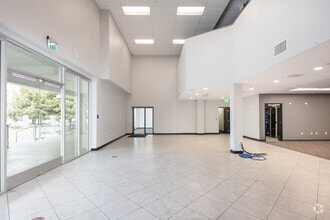 1400-1420 S Manhattan Ave, Fullerton, CA for lease Lobby- Image 1 of 16