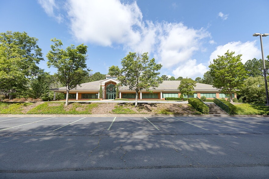 1100 Brookstone Centre Pky, Columbus, GA for sale - Building Photo - Image 2 of 45