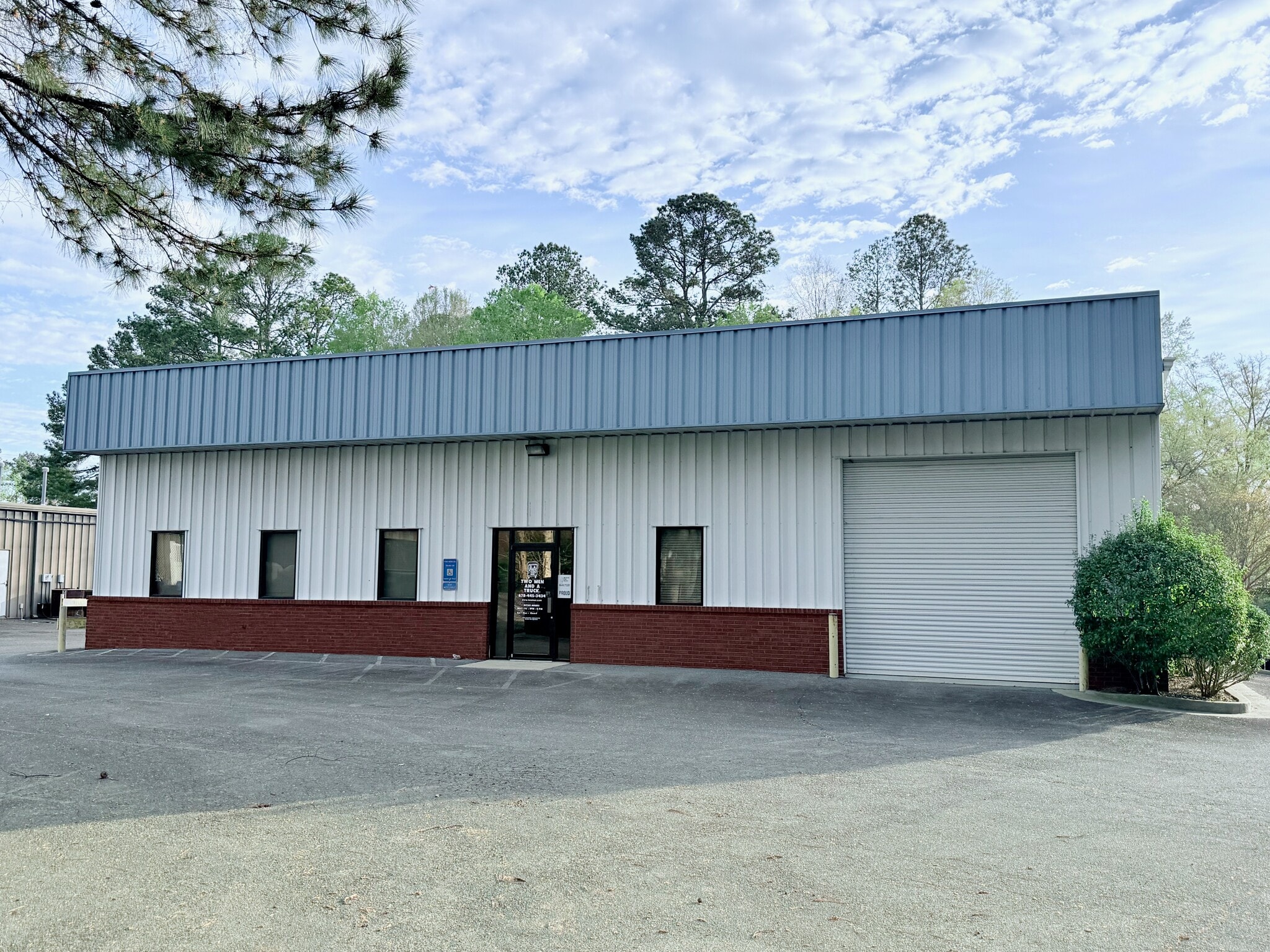 100 Arnold Mill Way, Woodstock, GA for lease Primary Photo- Image 1 of 14