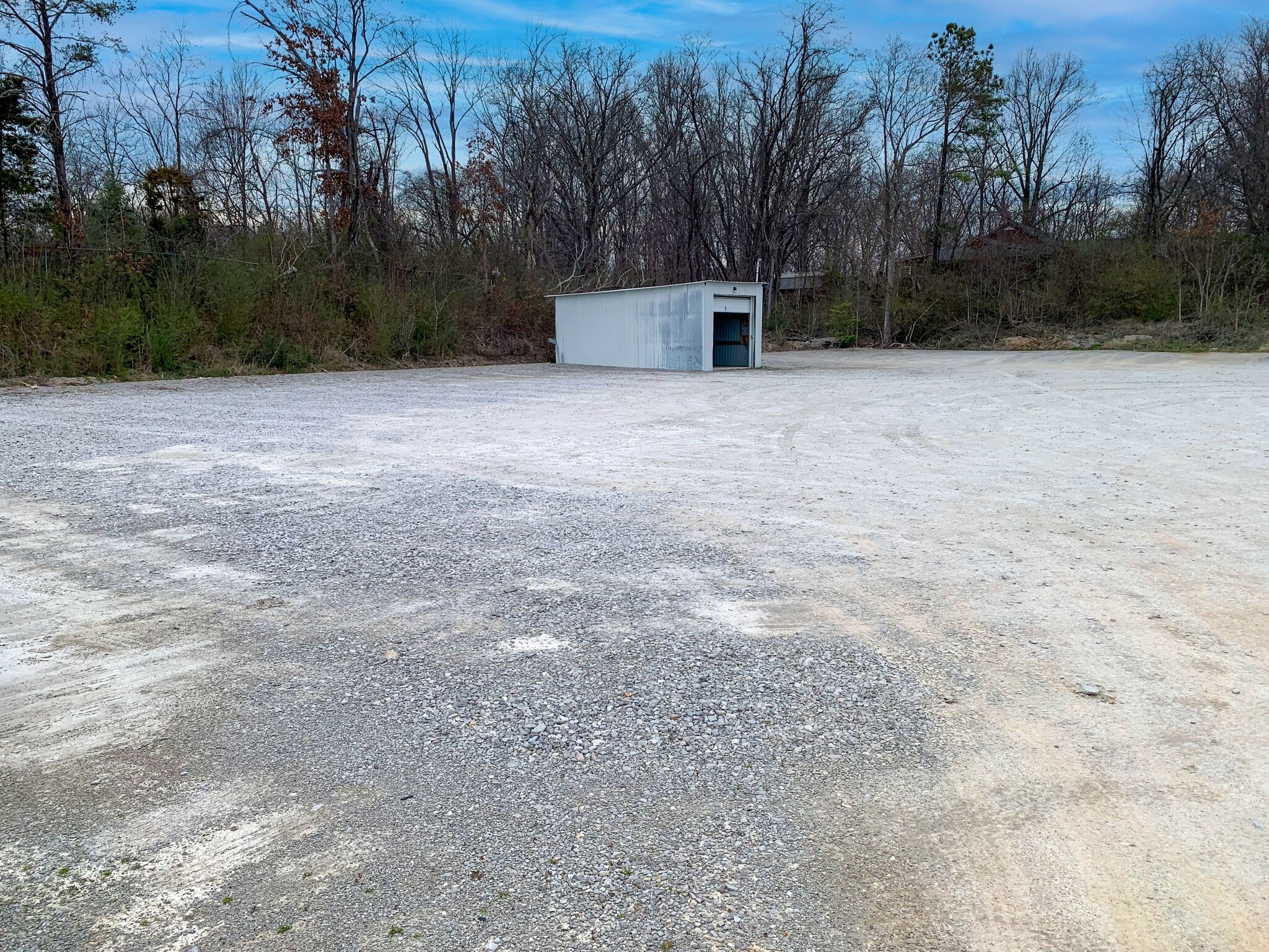 909 Broad St, Cookeville, TN for lease Primary Photo- Image 1 of 7