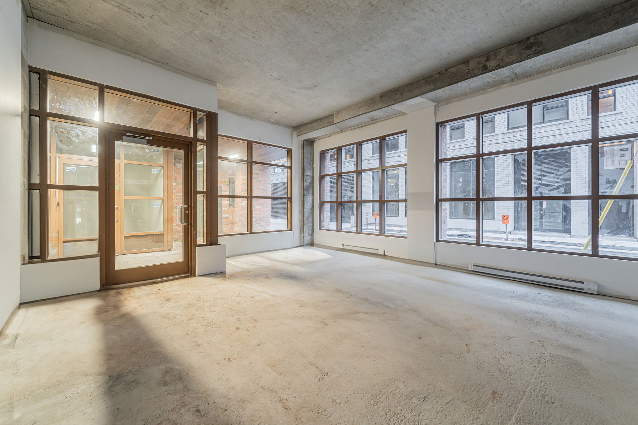 215 Rue Murray, Montréal, QC for lease Building Photo- Image 1 of 5