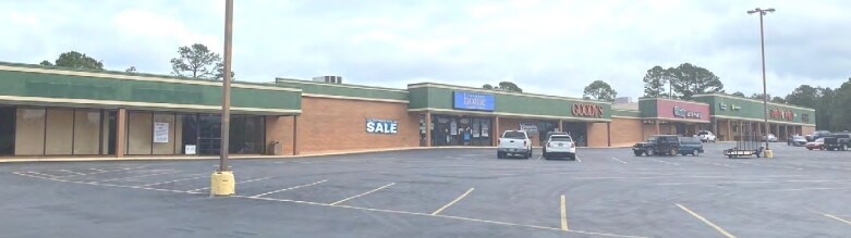 621-629 E Franklin St, Sylvester, GA for lease Primary Photo- Image 1 of 2