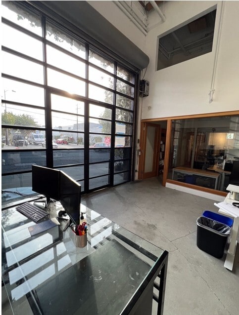 3617 Hayden Ave, Culver City, CA à louer Photo intérieure- Image 1 de 7