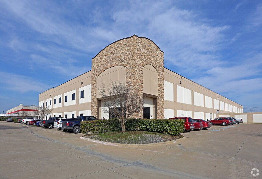 3385 Roy Orr Blvd, Grand Prairie, TX à vendre - Photo principale - Image 1 de 13