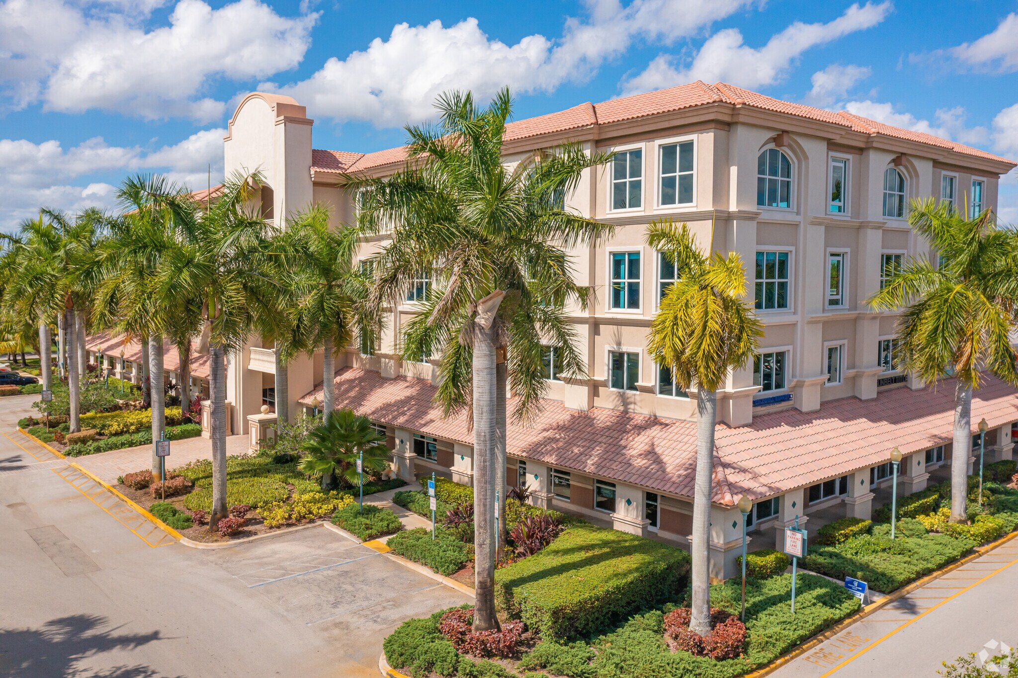 14401-14485 Miramar Pky, Miramar, FL à louer Photo principale- Image 1 de 9