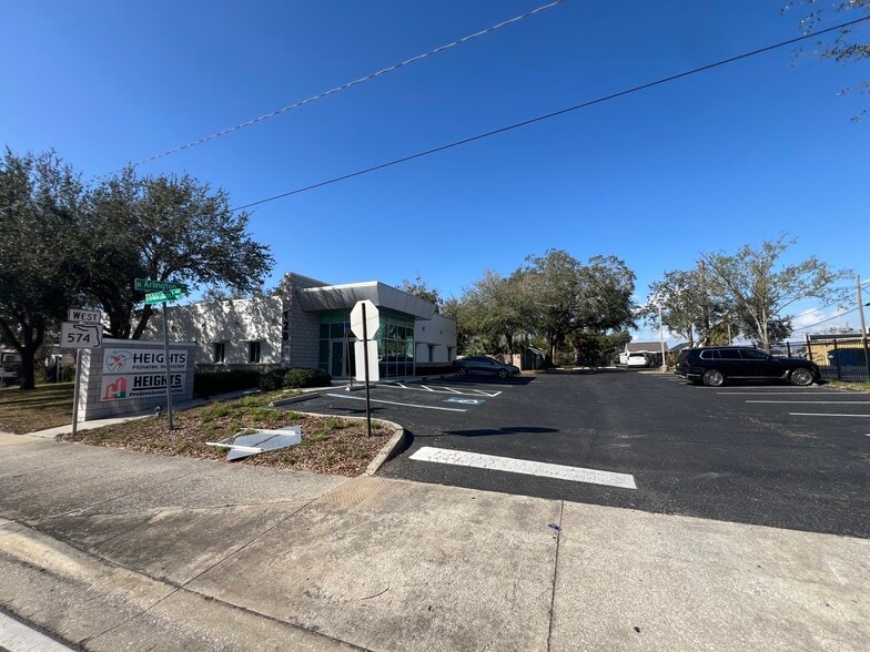 120 E Dr Martin Luther King Jr Blvd, Tampa, FL for lease - Building Photo - Image 3 of 25