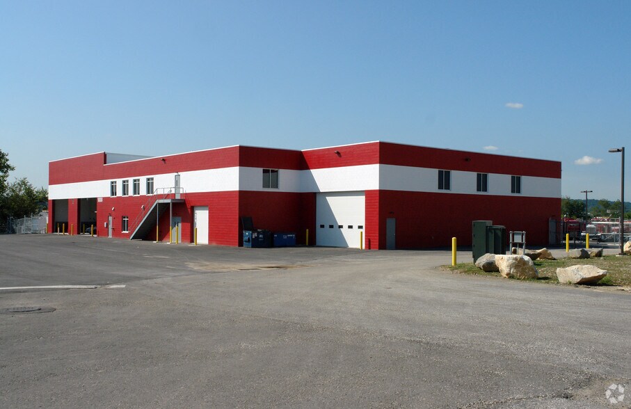 1000 Conshohocken Rd portefeuille de 2 propriétés à vendre sur LoopNet.ca - Photo principale - Image 2 de 62
