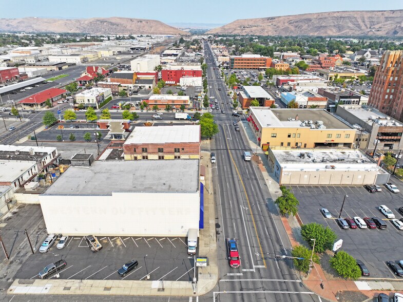 24 S 1st St, Yakima, WA à vendre - Photo du bâtiment - Image 3 de 15