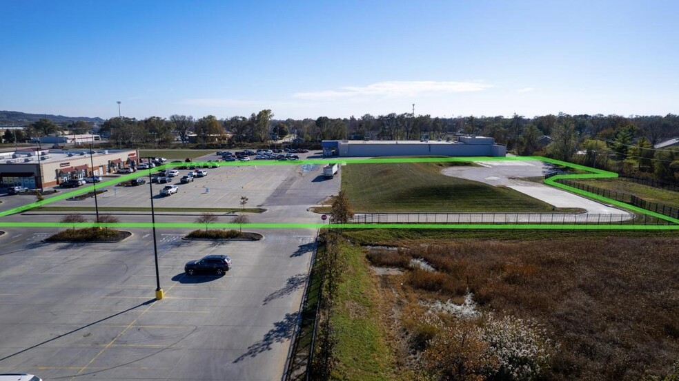 1702 N 16th St, Council Bluffs, IA for sale - Primary Photo - Image 1 of 8