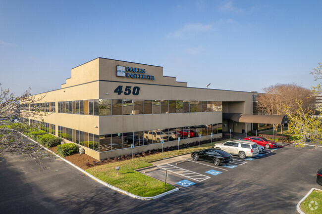 More details for 450 N Sam Houston Pky E, Houston, TX - Office for Lease