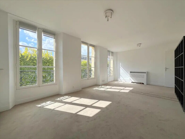 Bureau dans Versailles à louer - Photo intérieure - Image 2 de 9