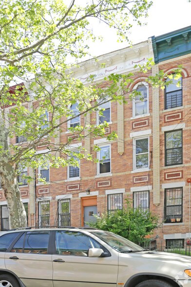 443 Wyona St, Brooklyn, NY à vendre - Photo du bâtiment - Image 3 de 3