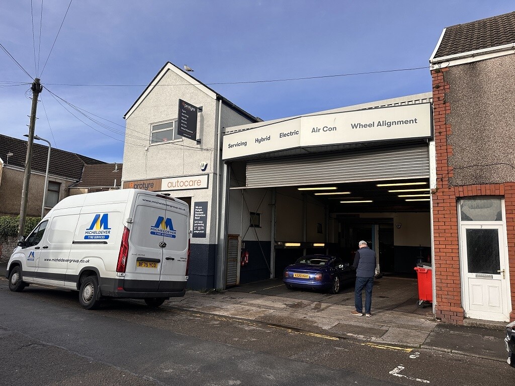 1A Richardson Rd, Swansea for sale Primary Photo- Image 1 of 2