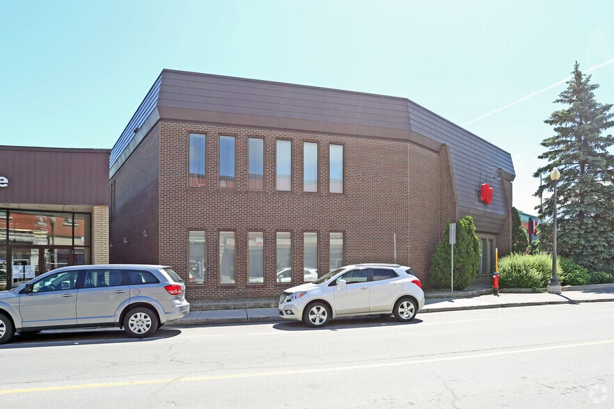 107-111 Rue Maclaren E, Gatineau, QC à louer - Photo du bâtiment - Image 2 de 27