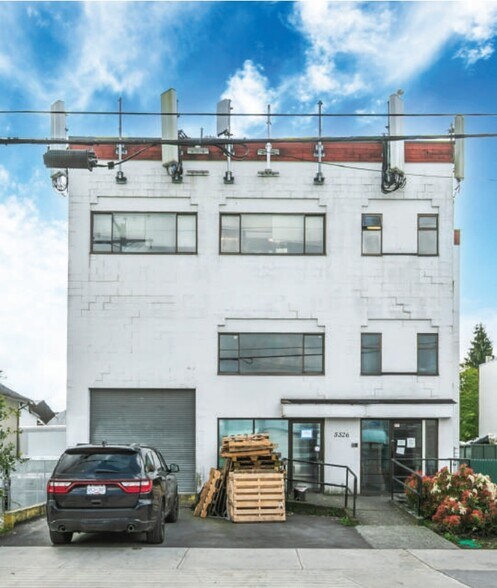 5526 Dorset St, Burnaby, BC à vendre - Photo du bâtiment - Image 2 de 9