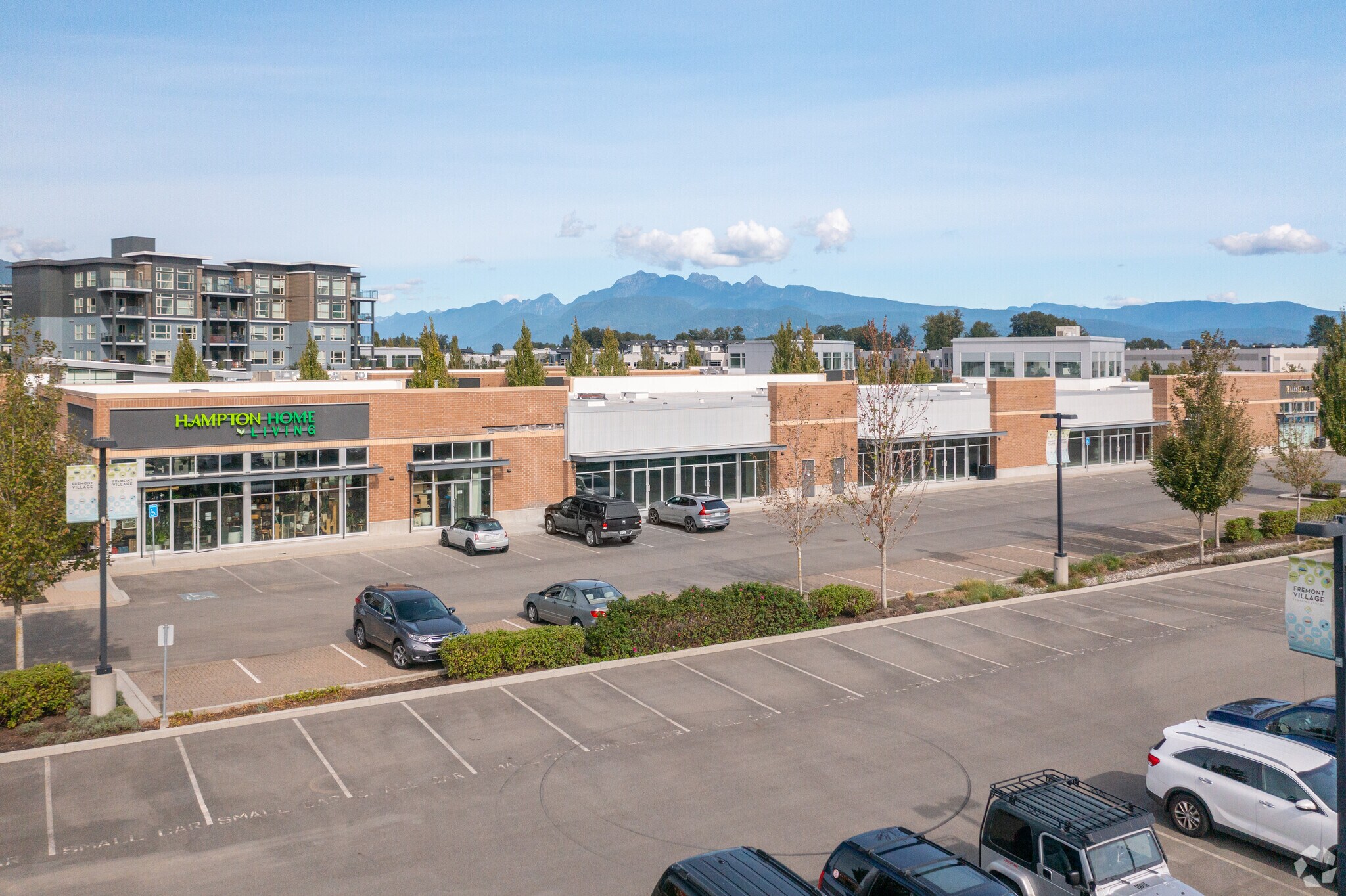 820 Village Dr, Port Coquitlam, BC à vendre Photo principale- Image 1 de 1