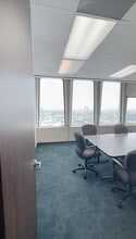 500 Jefferson St, Houston, TX à louer - Vidéo sur l’inscription commerciale