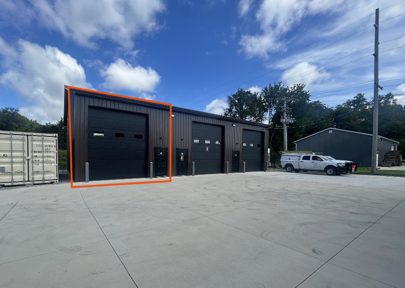147 Westgate Dr, Newark, OH for lease - Building Photo - Image 1 of 10