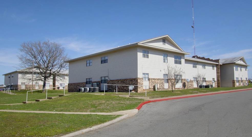 1901 W Mississippi St, Durant, OK for sale - Building Photo - Image 3 of 62