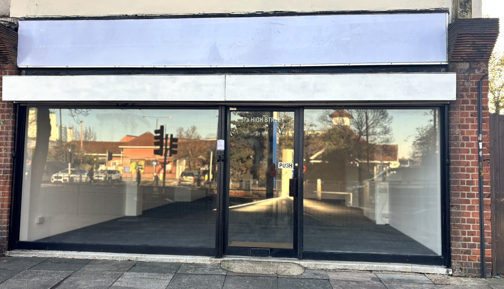 57A High St, Feltham à louer Photo du bâtiment- Image 1 de 3