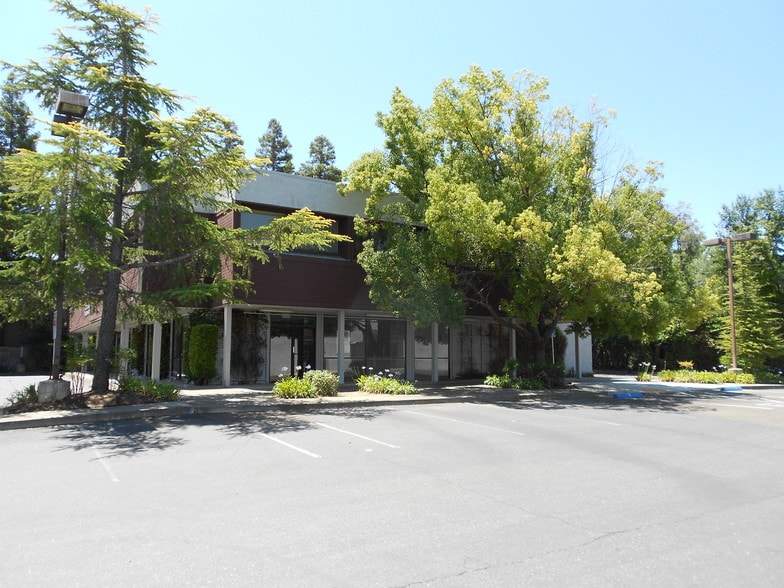 2280 Vehicle Dr, Rancho Cordova, CA for sale - Building Photo - Image 2 of 6
