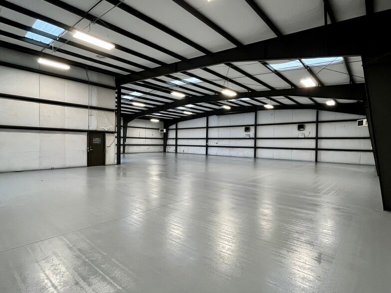 1011 Vista Way, Red Bluff, CA for sale - Building Photo - Image 1 of 6