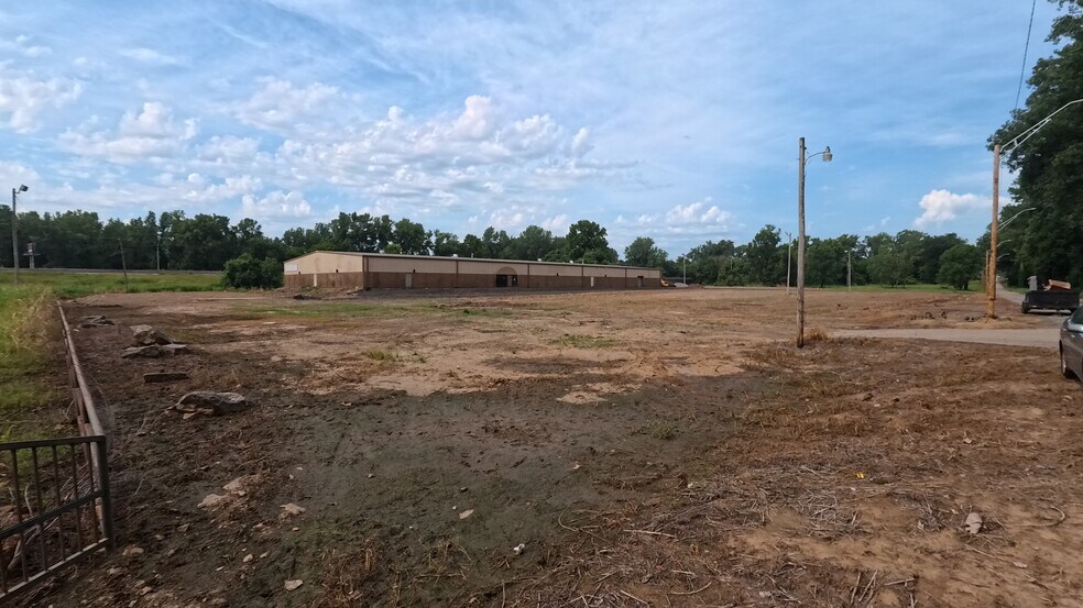 5800 Midland Blvd, Fort Smith, AR for lease - Building Photo - Image 3 of 19