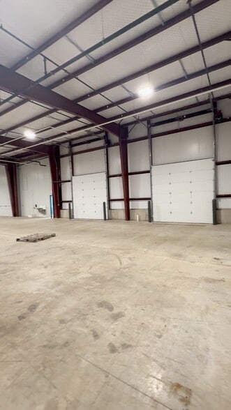 5120 E Paris Ave SE, Kentwood, MI for lease - Commercial Listing Video - Image 2 of 7