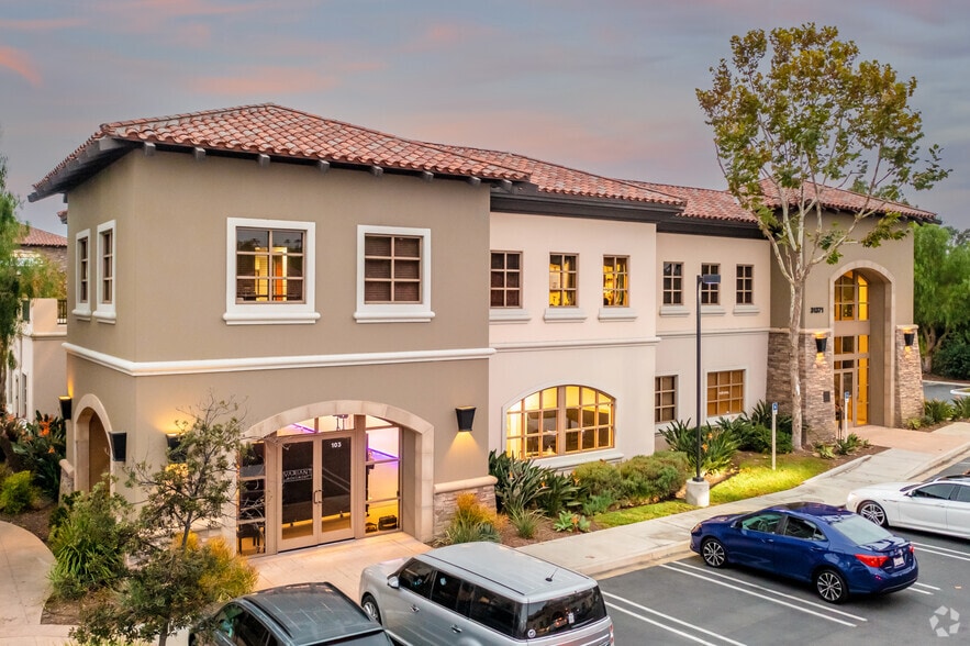 31371 Rancho Viejo Rd, San Juan Capistrano, CA à louer - Photo du bâtiment - Image 3 de 3