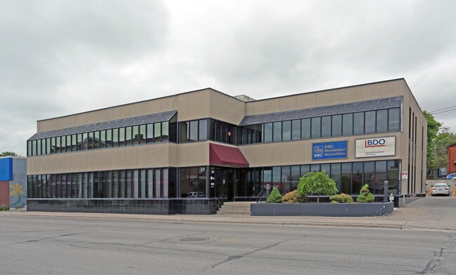 Plus de détails pour 19 Front St N, Orillia, ON - Bureau/Médical à louer