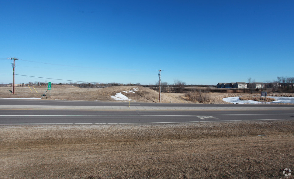 6151 NE Queens Ave, Otsego, MN for sale - Primary Photo - Image 1 of 1