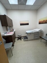 386 Washington St, Wellesley, MA for lease Building Photo- Image 2 of 8