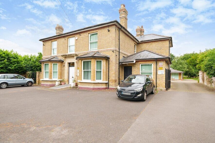 98 Saint Peters Way, Hayes à vendre - Photo du bâtiment - Image 2 de 19