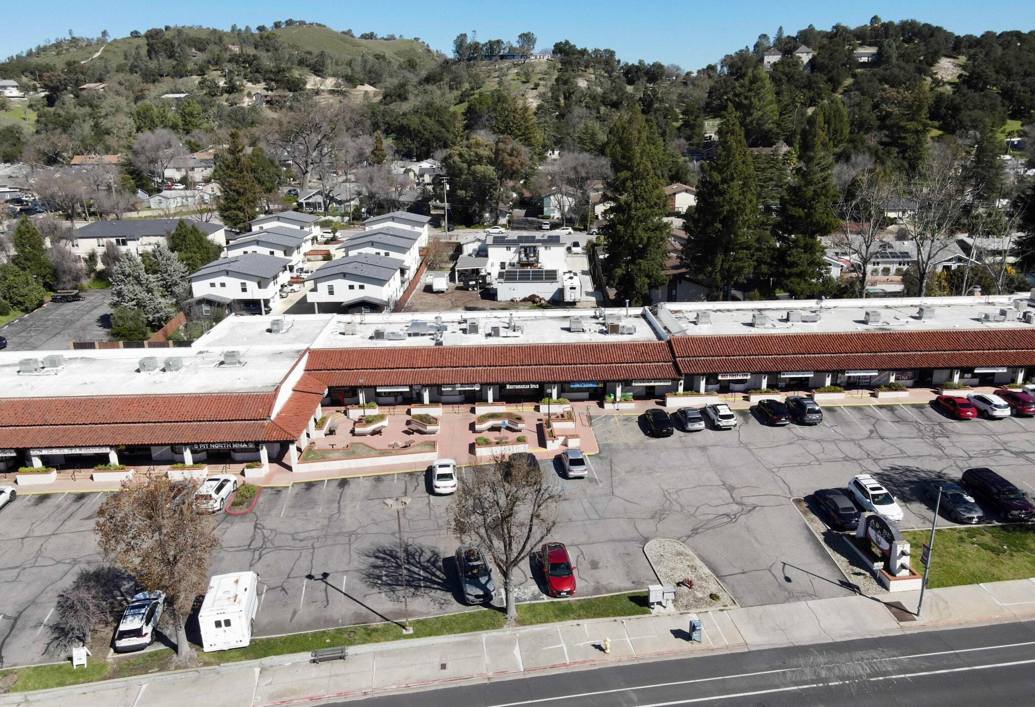 Adobe Plaza portfolio of 3 properties for sale on LoopNet.ca Building Photo- Image 1 of 12