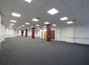 55 Well St, Bradford for lease Interior Photo- Image 2 of 2