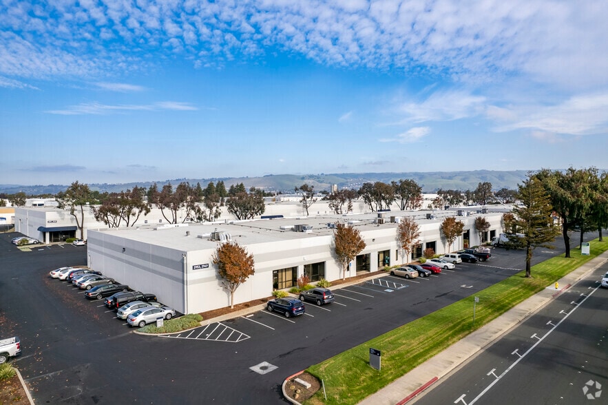2935-2953 Whipple Rd, Union City, CA for lease - Aerial - Image 3 of 5